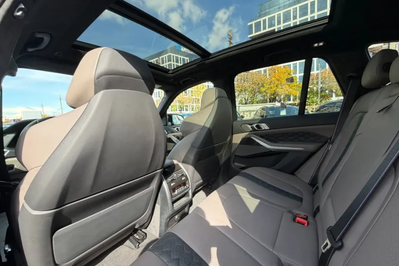 BMW X5 (Seria X) din 2023 cu 75.411 km - oferta BMW255925 - foto 17