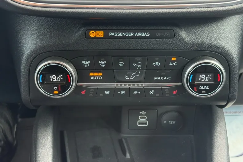 Ford Kuga din 2023 cu 95.191 km - oferta FOR255932 - foto 11