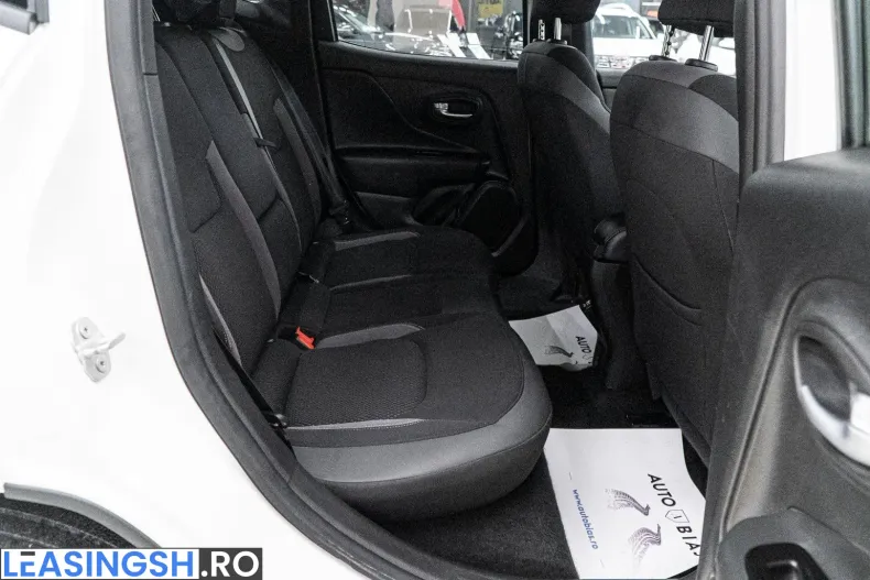 Jeep Renegade din 2023 cu 100.000 km - oferta JEE255957 - foto 8