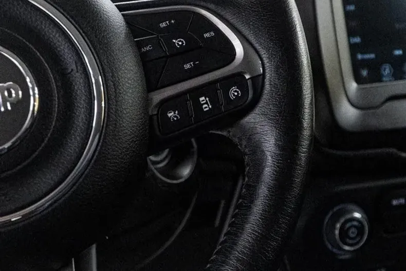 Jeep Renegade din 2023 cu 100.000 km - oferta JEE255957 - foto 24
