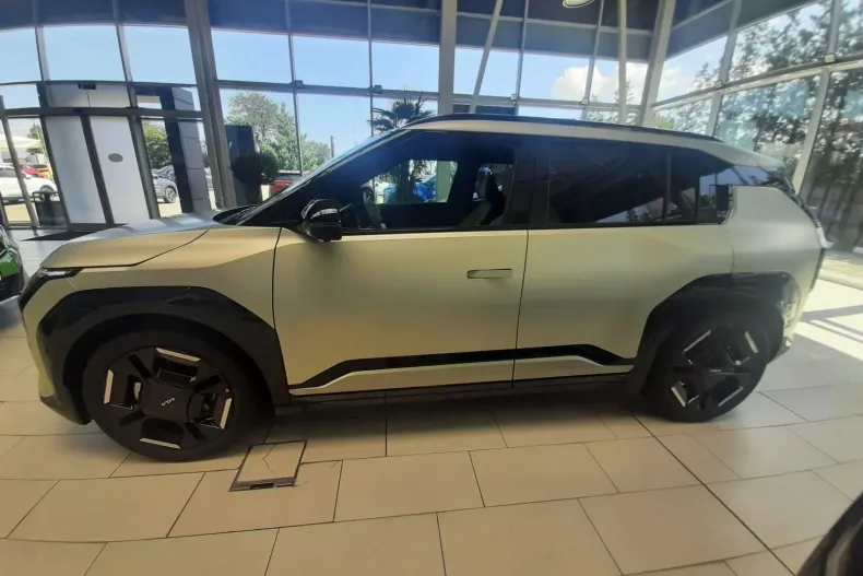 Kia EV3 din 2024 cu 1 km - oferta KIA255963 - foto 6