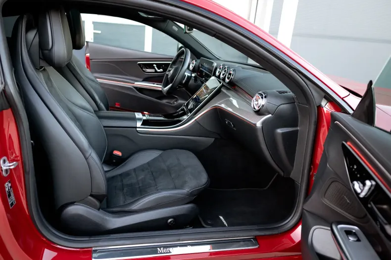 Mercedes-Benz CLE 220 (Clasa CLE) din 2023 cu 49.990 km - oferta MER255970 - foto 24