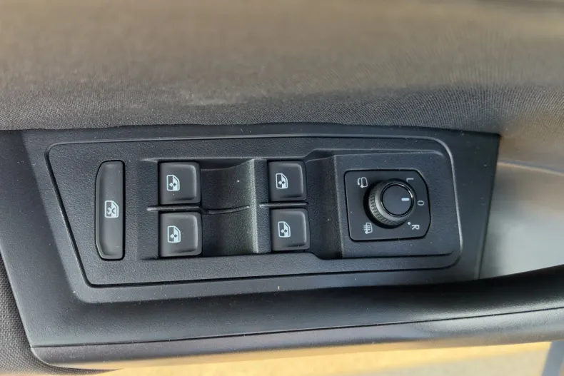 Volkswagen T-Roc din 2026 cu 1 km - oferta VOL255983 - foto 11