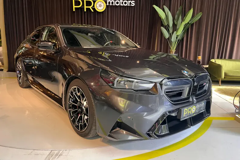 BMW M5 (Seria 5) din 2025 cu 48.850 km - oferta BMW255987 - foto 3