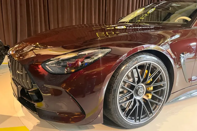 Mercedes-Benz AMG GT (Clasa GT) din 2025 cu 18.850 km - oferta MER255988 - foto 3