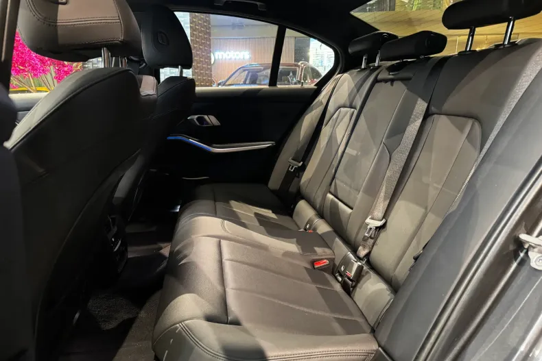 BMW 320 (Seria 3) din 2020 cu 124.957 km - oferta BMW255991 - foto 14