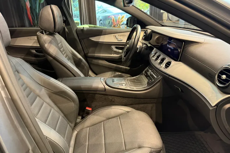 Mercedes-Benz E din 2021 cu 59.500 km - oferta MER255993 - foto 28
