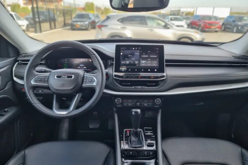 Jeep Compass din 2023 cu 126.087 km - oferta JEE255997 - foto 9