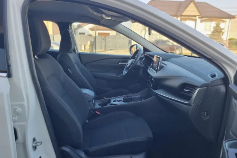 Nissan Qashqai din 2024 cu 118.528 km - oferta NIS255999 - foto 12