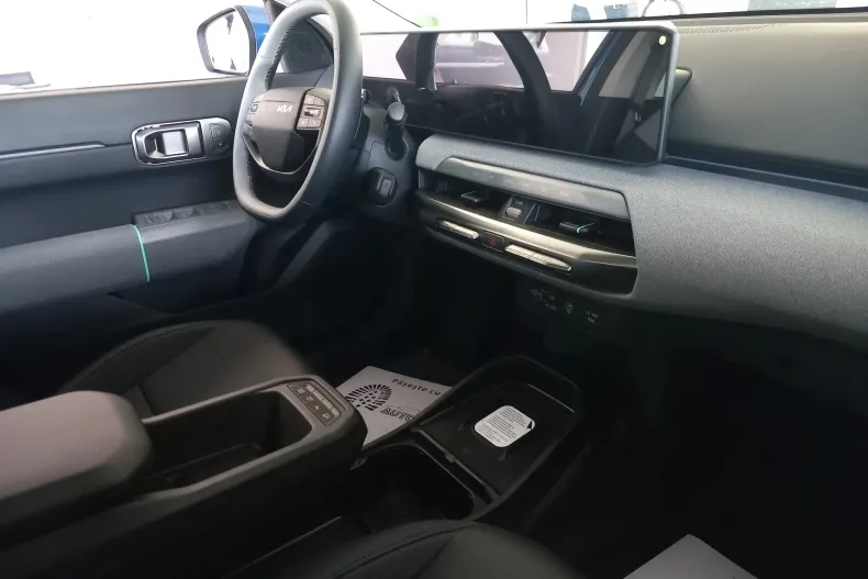 Kia EV4 din 2025 cu 6 km - oferta KIA256003 - foto 11