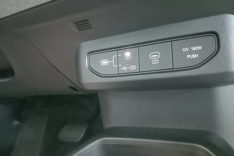 Kia EV4 din 2025 cu 6 km - oferta KIA256003 - foto 16