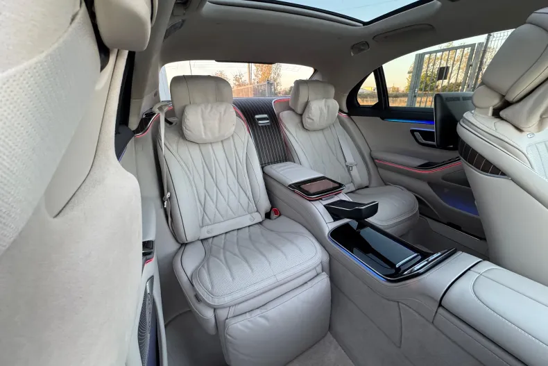 Mercedes-Benz S 63 AMG (Clasa S) din 2024 cu 42.400 km - oferta MER256012 - foto 13