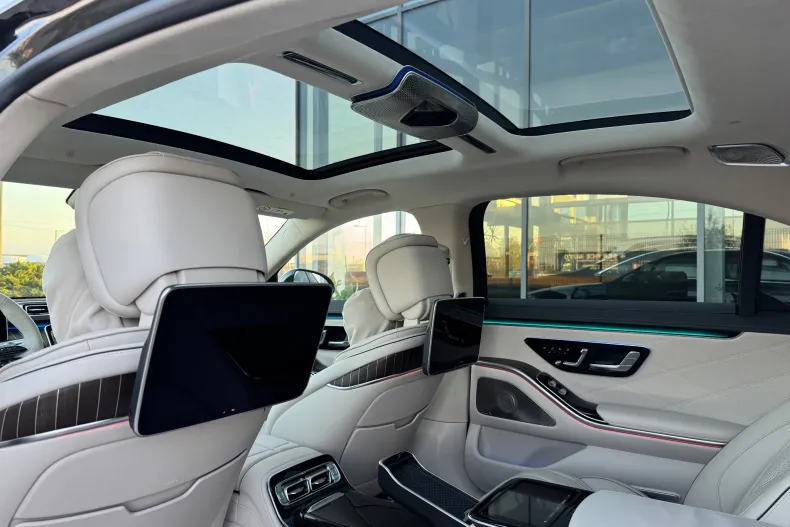 Mercedes-Benz S 63 AMG (Clasa S) din 2024 cu 42.400 km - oferta MER256012 - foto 24