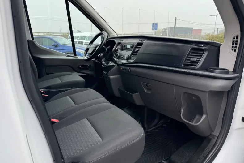 Ford Transit din 2020 cu 142.000 km - oferta FOR256013 - foto 9