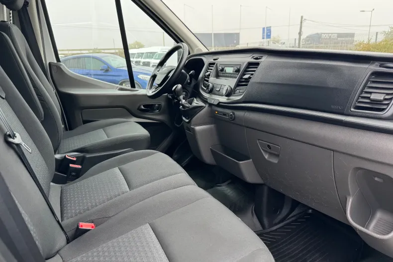 Ford Transit din 2020 cu 142.000 km - oferta FOR256013 - foto 10
