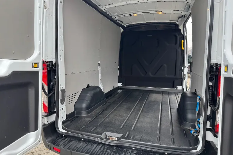Ford Transit din 2020 cu 142.000 km - oferta FOR256013 - foto 22