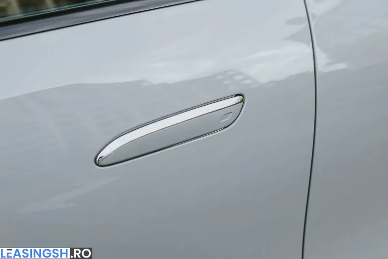 Mercedes-Benz E din 2024 cu 37.000 km - oferta MER256015 - foto 8