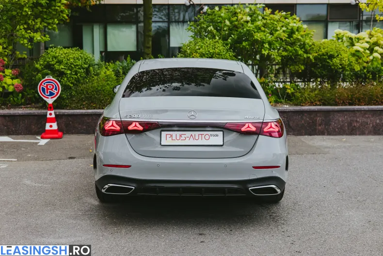 Mercedes-Benz E din 2024 cu 37.000 km - oferta MER256015 - foto 12