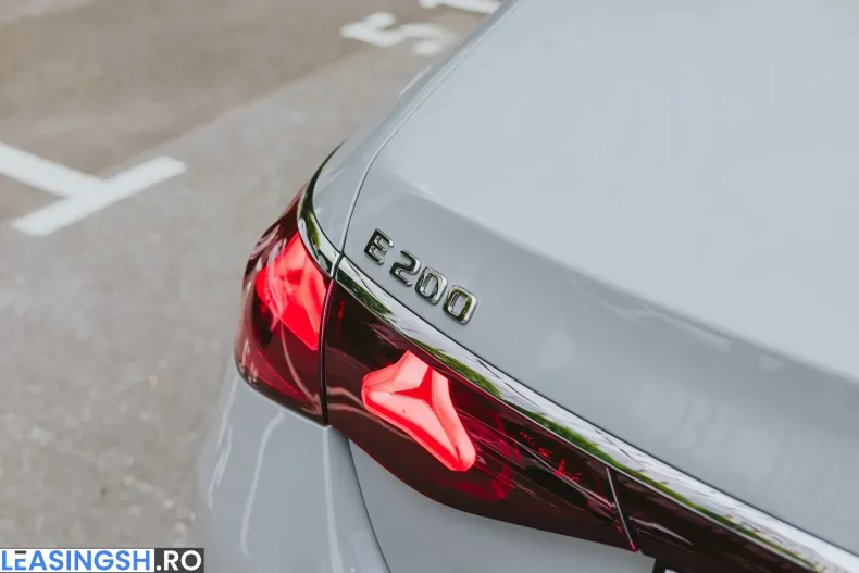 Mercedes-Benz E din 2024 cu 37.000 km - oferta MER256015 - foto 14