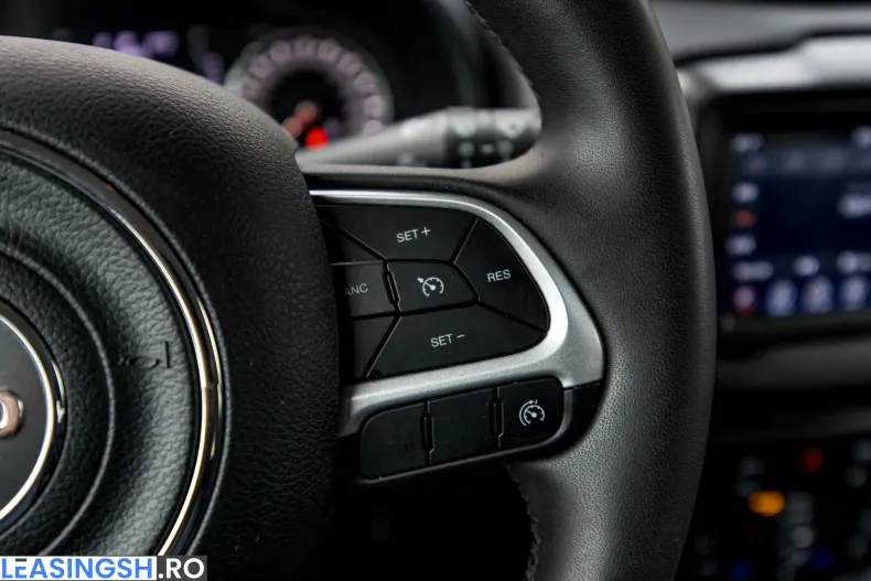 Jeep Renegade din 2024 cu 76.000 km - oferta JEE256016 - foto 17