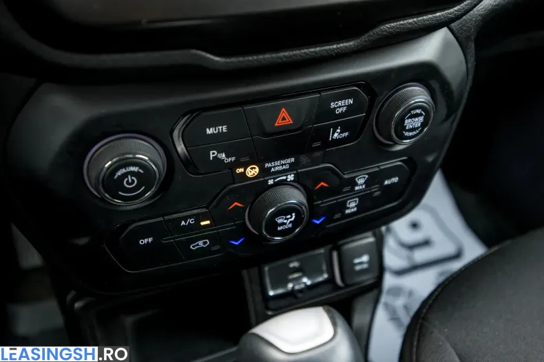 Jeep Renegade din 2024 cu 76.000 km - oferta JEE256016 - foto 20