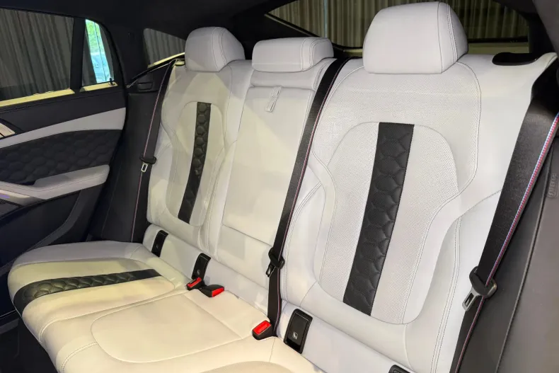 BMW X6 (Seria X) din 2023 cu 84.700 km - oferta BMW256019 - foto 19
