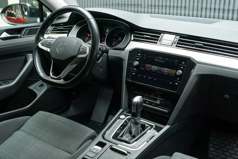 Volkswagen Passat din 2022 cu 92.500 km - oferta VOL256022 - foto 4