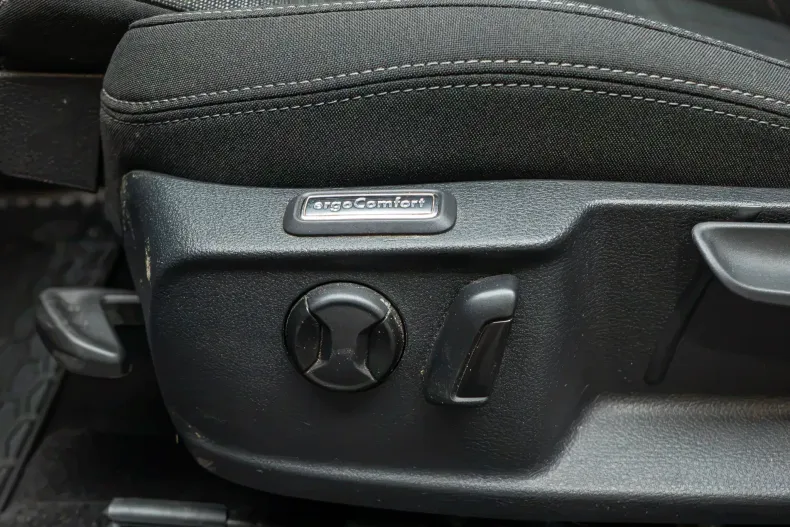 Volkswagen Passat din 2022 cu 92.500 km - oferta VOL256022 - foto 22
