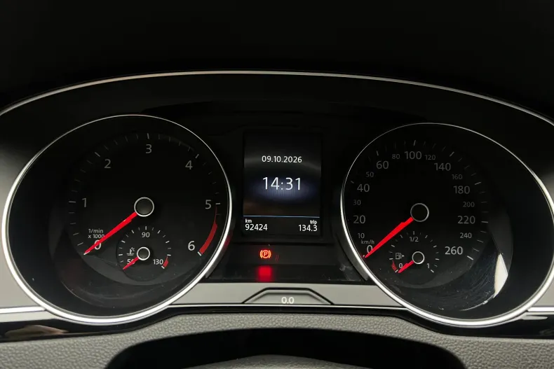 Volkswagen Passat din 2022 cu 92.500 km - oferta VOL256022 - foto 30