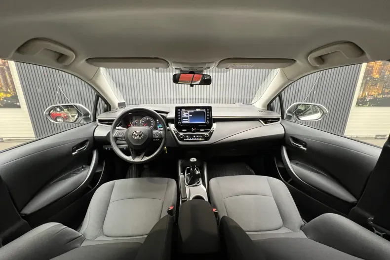 Toyota Corolla din 2021 cu 42.200 km - oferta TOY256023 - foto 2