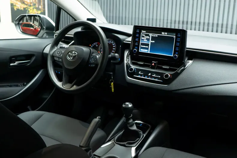Toyota Corolla din 2021 cu 42.200 km - oferta TOY256023 - foto 4