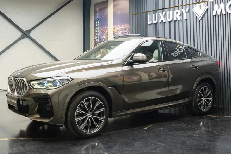 BMW X6 (Seria X) din 2022 cu 136.500 km - oferta BMW256024 - foto 1