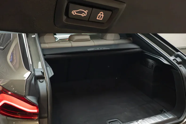 BMW X6 (Seria X) din 2022 cu 136.500 km - oferta BMW256024 - foto 40