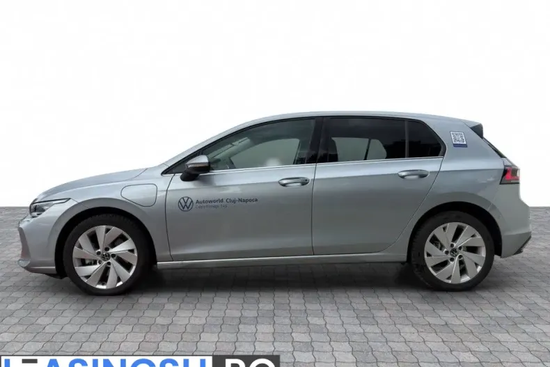 Volkswagen Golf din 2026 cu 1.772 km - oferta VOL256034 - foto 2