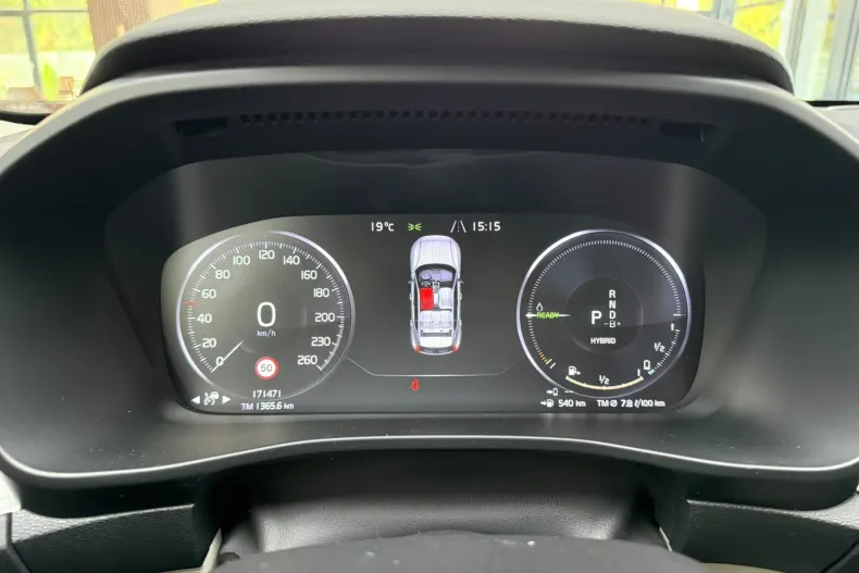 Volvo XC40 din 2021 cu 172.000 km - oferta VOL256041 - foto 10
