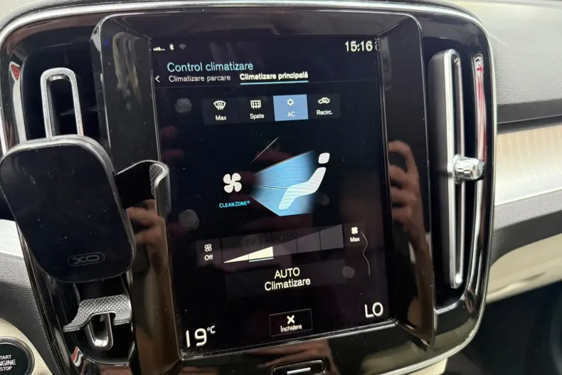 Volvo XC40 din 2021 cu 172.000 km - oferta VOL256041 - foto 13