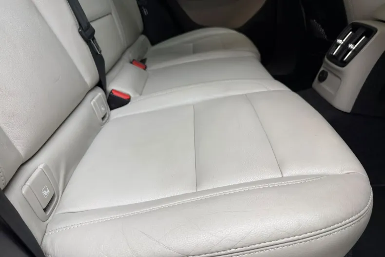 Volvo XC40 din 2021 cu 172.000 km - oferta VOL256041 - foto 30