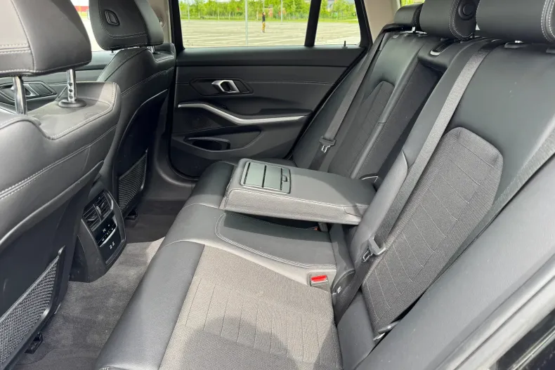 BMW 318 (Seria 3) din 2021 cu 177.000 km - oferta BMW256049 - foto 7