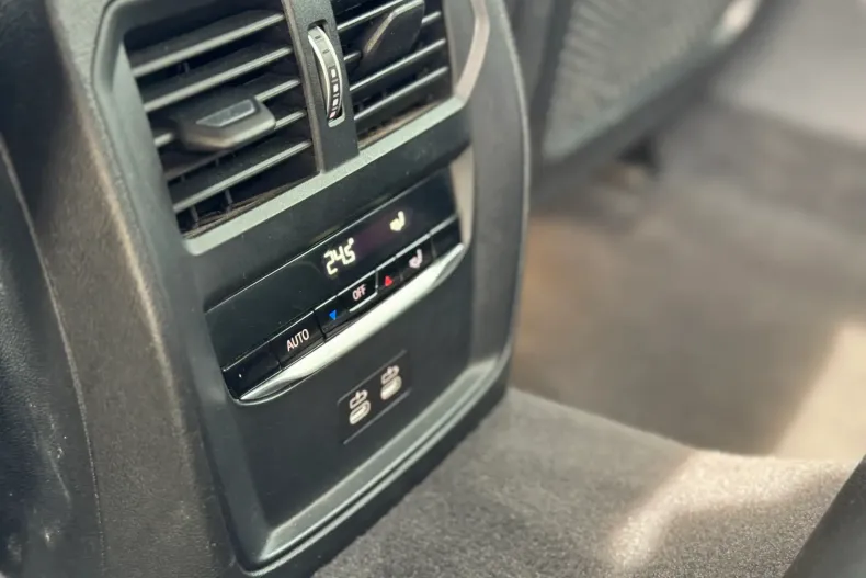 BMW 318 (Seria 3) din 2021 cu 177.000 km - oferta BMW256049 - foto 8