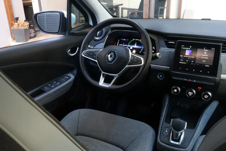 Renault ZOE din 2020 cu 26.351 km - oferta REN256065 - foto 18