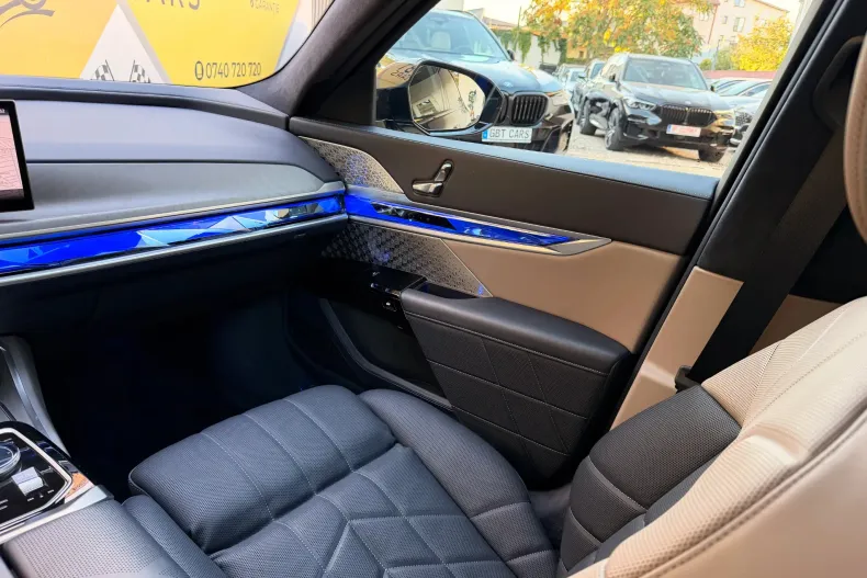 BMW 740 (Seria 7) din 2025 cu 54.350 km - oferta BMW256070 - foto 6