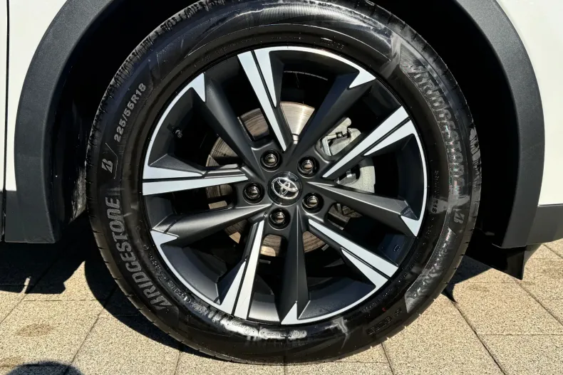 Toyota C-HR din 2026 cu 2.107 km - oferta TOY256092 - foto 29