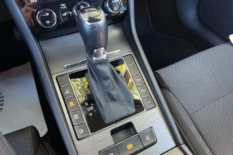 Skoda Superb din 2022 cu 146.820 km - oferta SKO256099 - foto 25