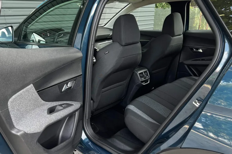 Peugeot 3008 din 2022 cu 134.000 km - oferta PEU256101 - foto 18