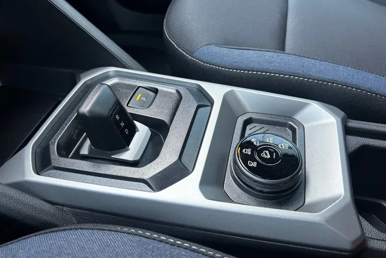 Dacia Duster din 2026 cu 8 km - oferta DAC256106 - foto 3
