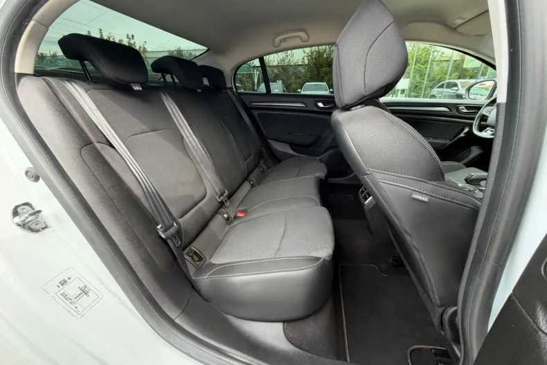 Renault Megane din 2022 cu 77.893 km - oferta REN256107 - foto 22