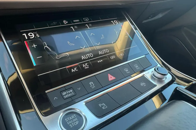 Audi Q7 din 2020 cu 61.391 km - oferta AUD256109 - foto 6