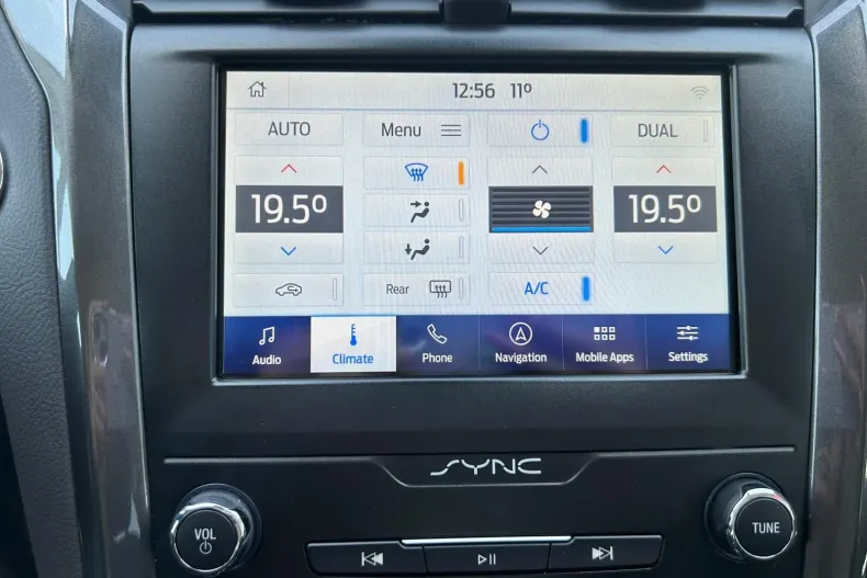 Ford Mondeo din 2021 cu 63.706 km - oferta FOR256110 - foto 23