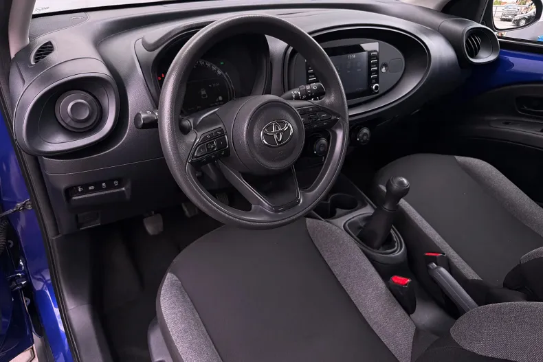 Toyota Aygo din 2023 cu 92.900 km - oferta TOY256115 - foto 20