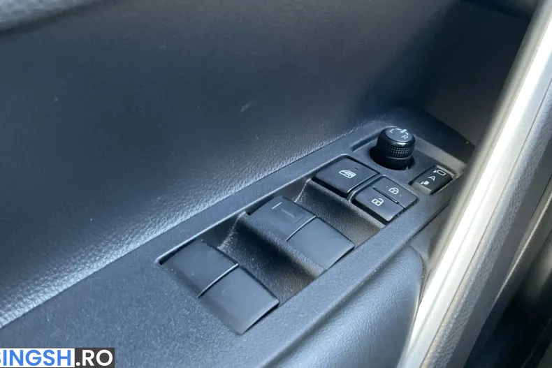 Toyota Corolla Cross din 2023 cu 42.914 km - oferta TOY256124 - foto 32